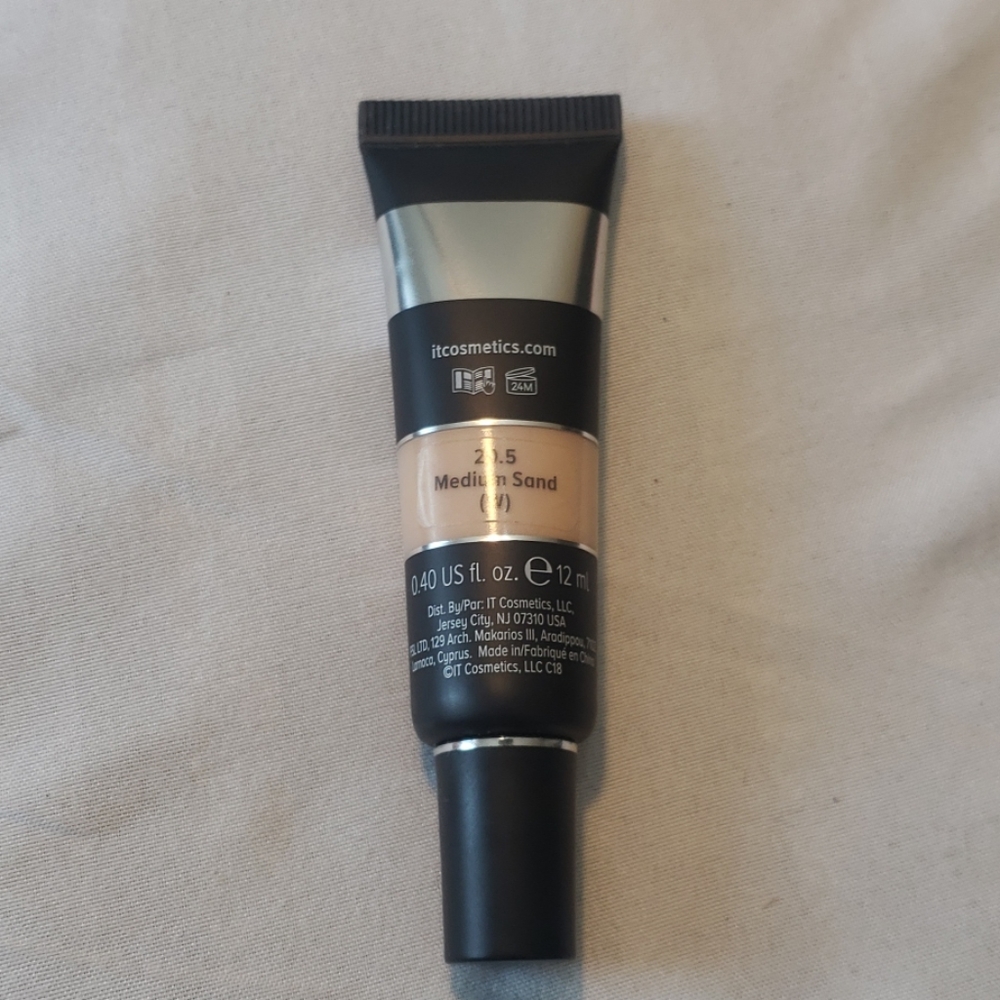 Concealer - Picture 2 of 6
